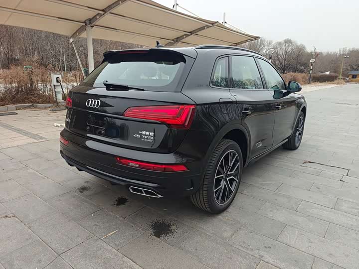 Фото 4 - Audi Q5L
