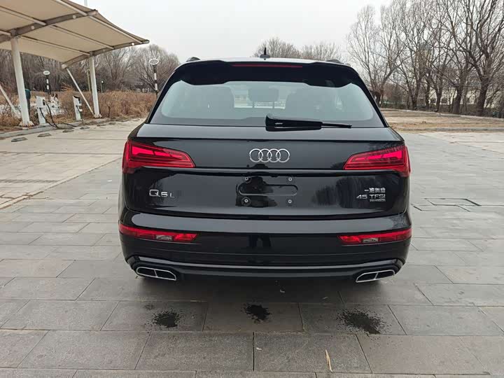 Фото 5 - Audi Q5L