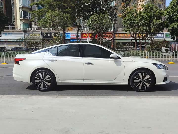 Фото 5 - Nissan Teana