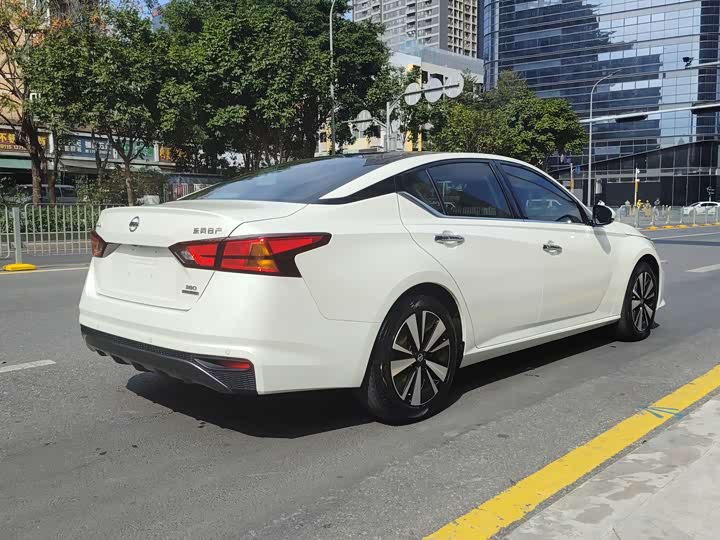 Фото 6 - Nissan Teana
