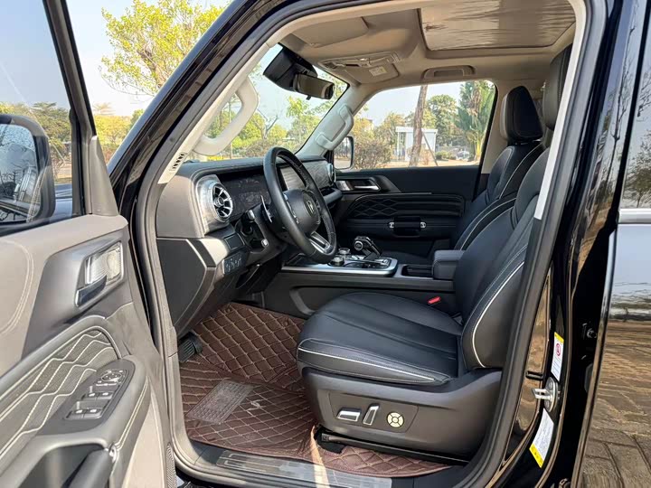 Фото 7 - Tank 300