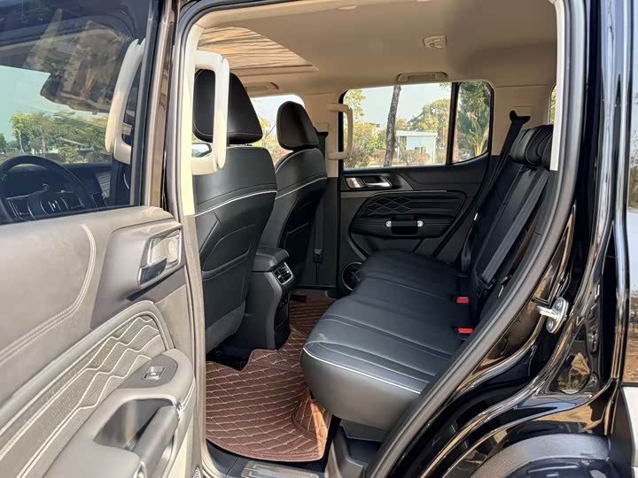 Фото 9 - Tank 300