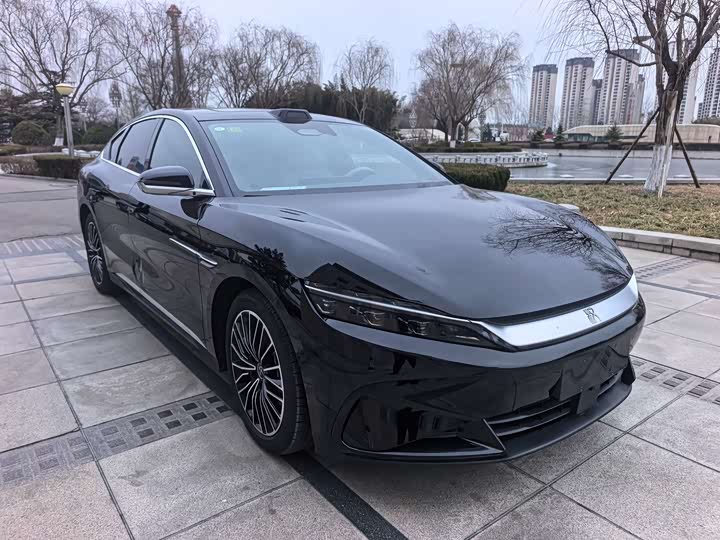 Фото 2 - BYD Han