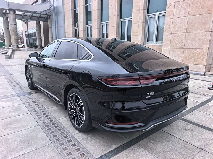 Фото 4 - BYD Han