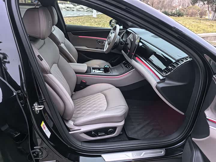 Фото 8 - BYD Han