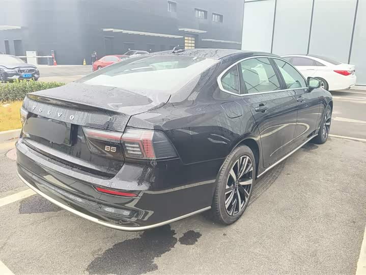 Фото 3 - Volvo S90