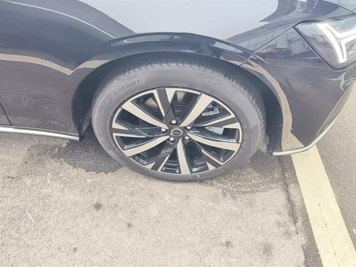 Фото 6 - Volvo S90