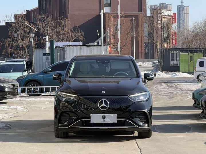 Фото 5 - Mercedes-Benz EQE SUV