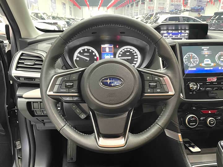 Фото 4 - Subaru Forester