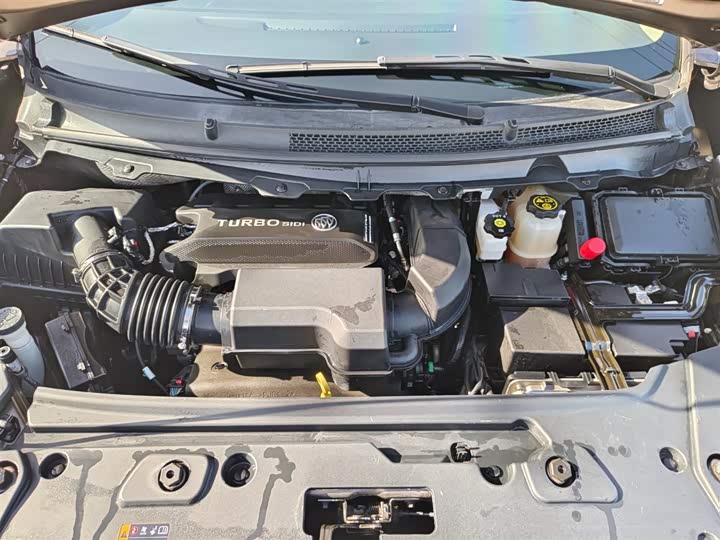 Фото 5 - Buick GL8 ES