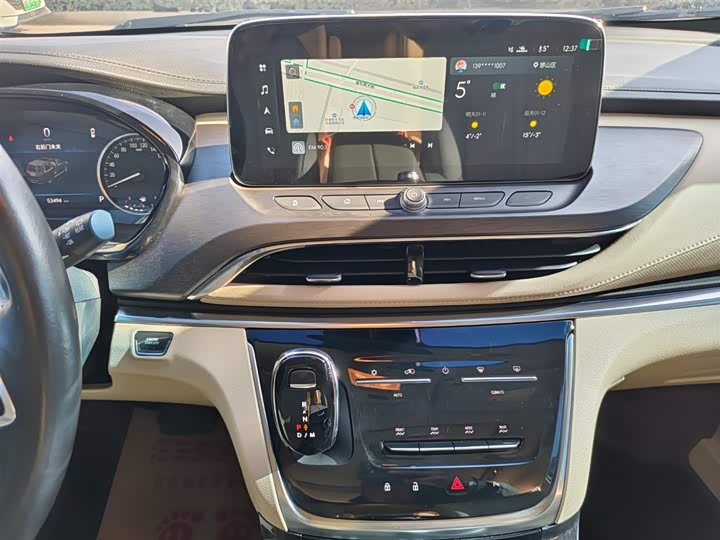 Фото 9 - Buick GL8 ES