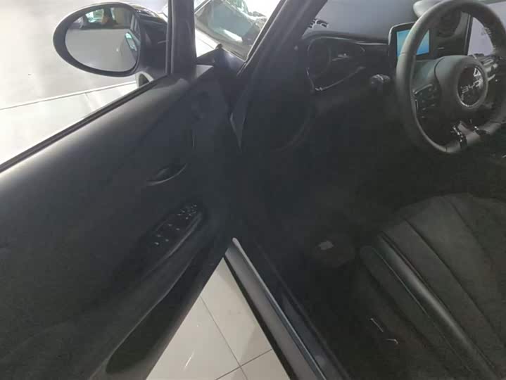 Фото 7 - BYD Dolphin