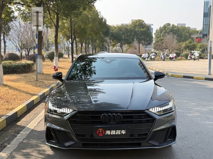 Фото 2 - Audi A7