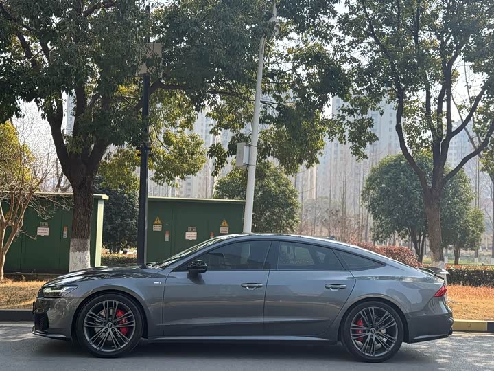 Фото 3 - Audi A7