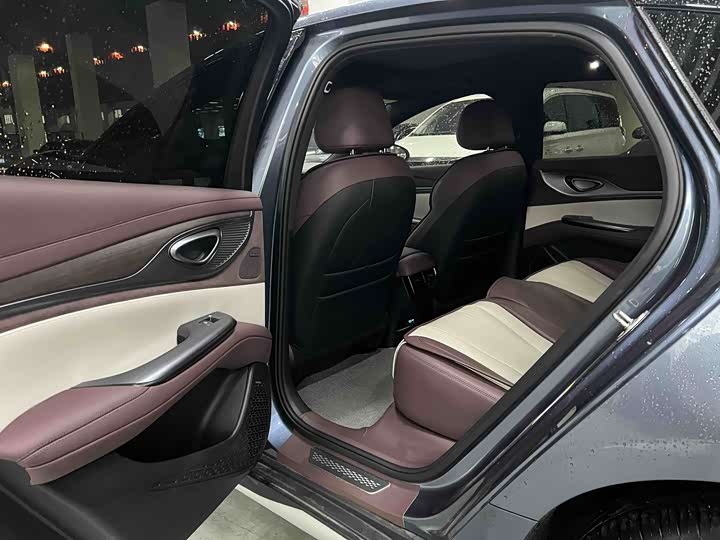 Фото 6 - BYD Seal