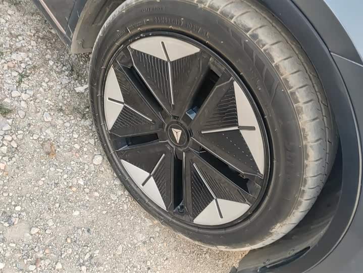 Фото 6 - Changan Deepal SL03