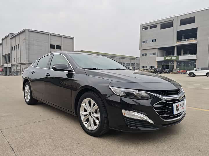 Фото 3 - Chevrolet Malibu XL