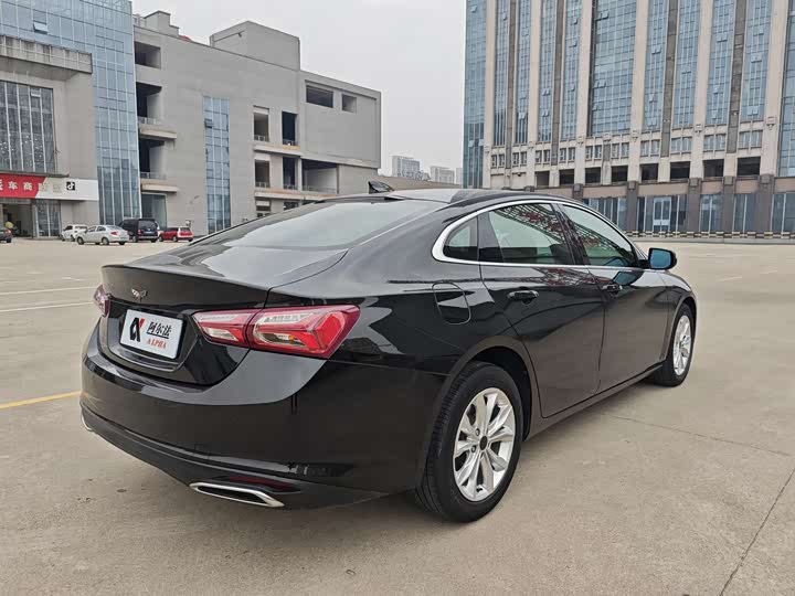 Фото 4 - Chevrolet Malibu XL