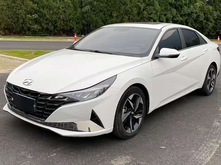 Фото 1 - Hyundai Elantra N line