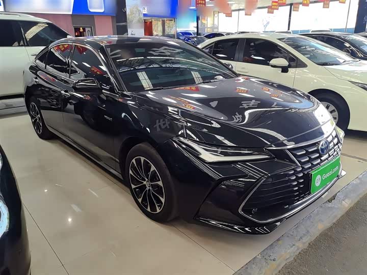 Фото 4 - Toyota Avalon