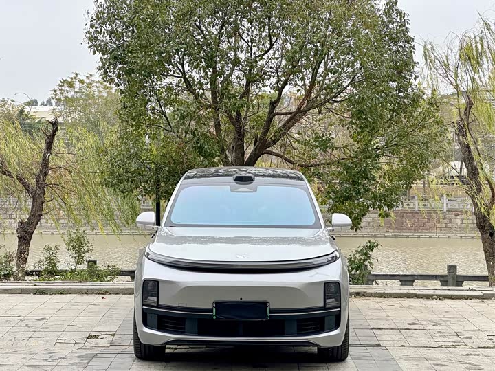 Фото 2 - LiXiang L9