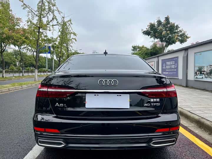 Фото 8 - Audi A6L