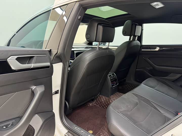 Фото 6 - Volkswagen CC