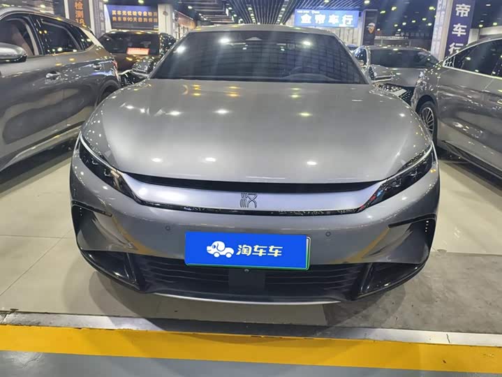 Фото 2 - BYD Han