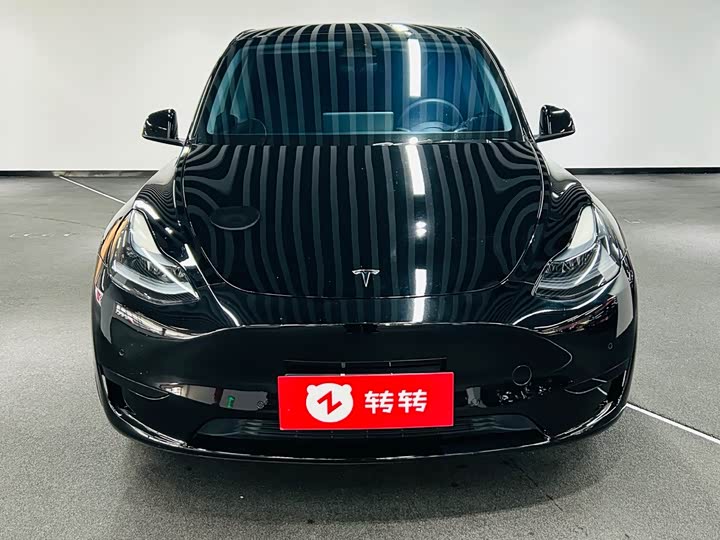 Фото 2 - Tesla Model Y