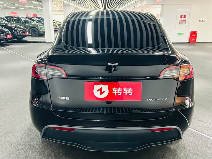 Фото 5 - Tesla Model Y