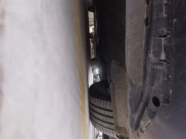 Фото 7 - Audi A8