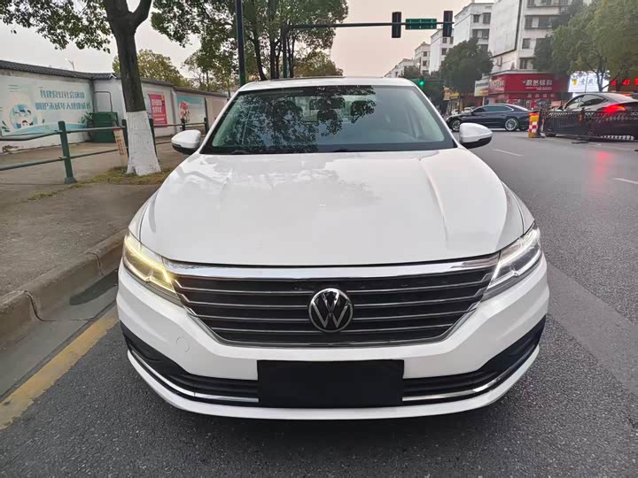 Фото 2 - Volkswagen Lavida