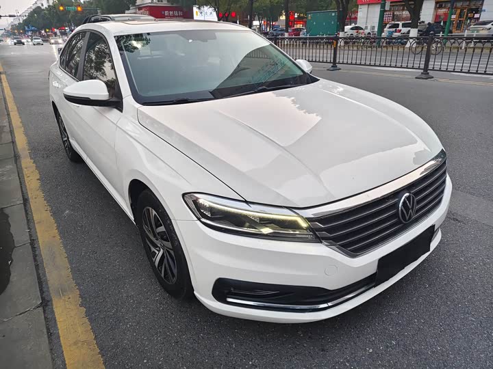 Фото 3 - Volkswagen Lavida