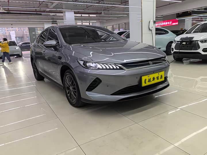 Фото 3 - BYD Qin Plus