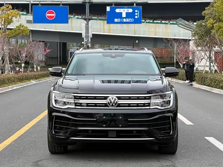 Фото 2 - Volkswagen Teramont X