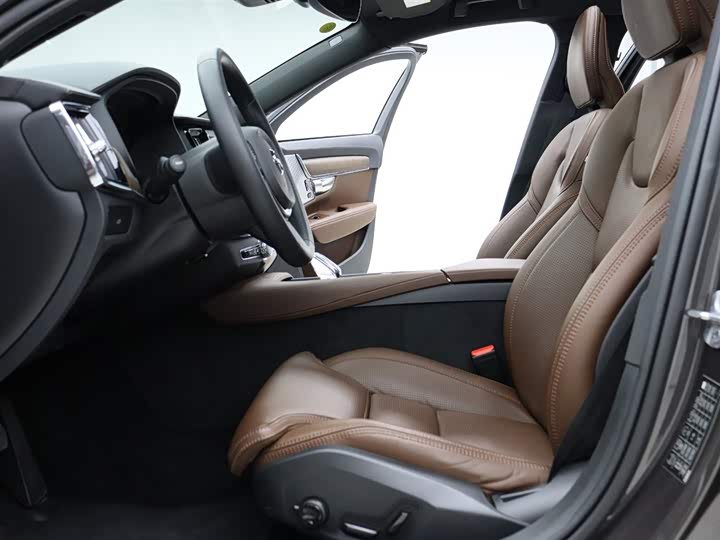 Фото 2 - Volvo V90