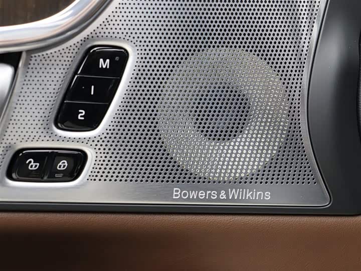 Фото 5 - Volvo V90