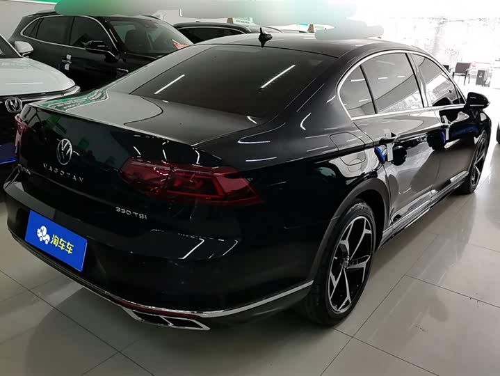 Фото 3 - Volkswagen Magotan