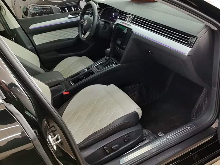 Фото 8 - Volkswagen Magotan