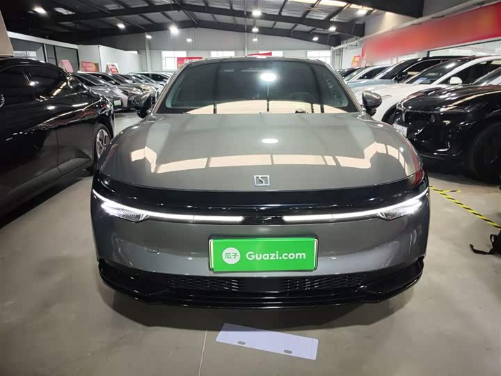 Фото 3 - Zeekr 007