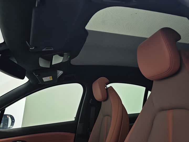 Фото 7 - Nio EC6