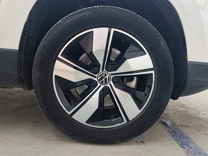 Фото 6 - Volkswagen Tharu