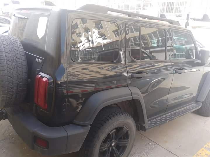 Фото 3 - Tank 300