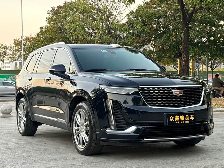 Фото 3 - Cadillac XT6