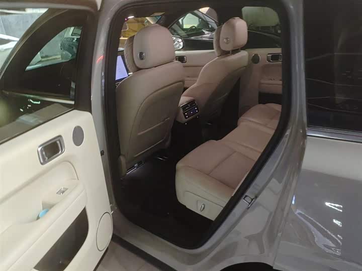 Фото 7 - LiXiang L6