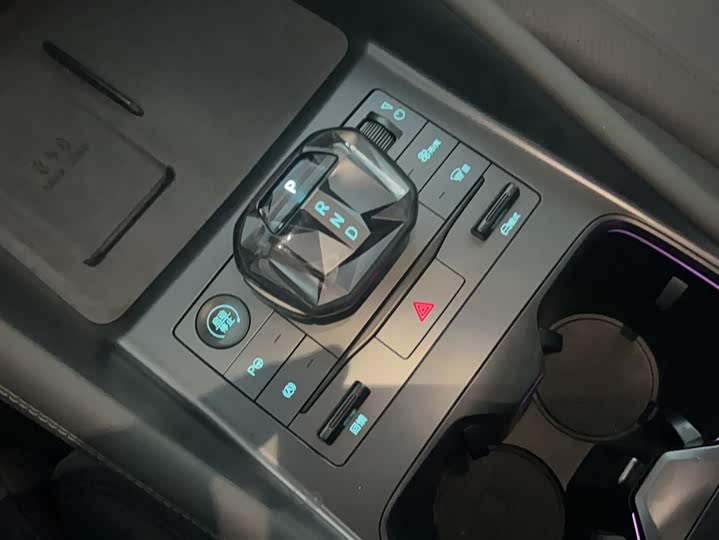 Фото 7 - BYD Song L