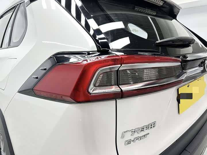 Фото 7 - Toyota Wildlander