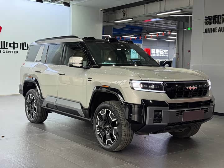 Фото 3 - BYD FangChengBao Leopard 8