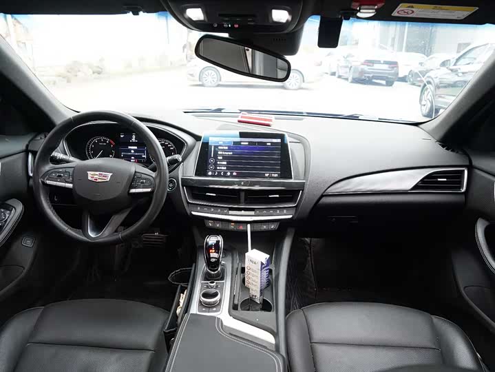 Фото 4 - Cadillac CT5