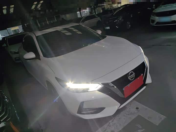 Фото 4 - Nissan Sylphy